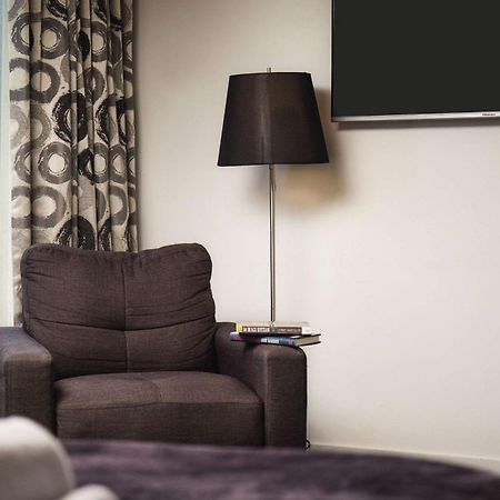 Comfort Hotel East Мельбурн Экстерьер фото